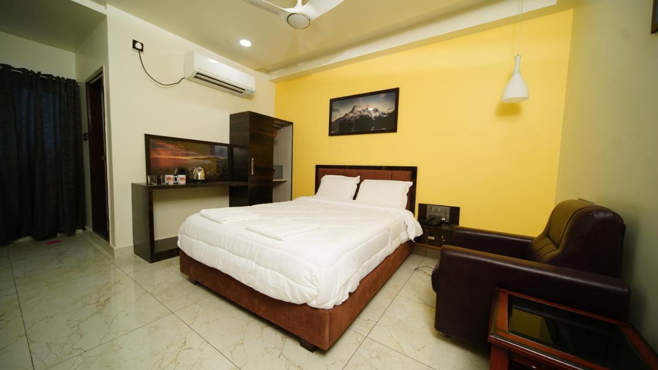 Hotel Kumbhakarna Guntūr Dış mekan fotoğraf